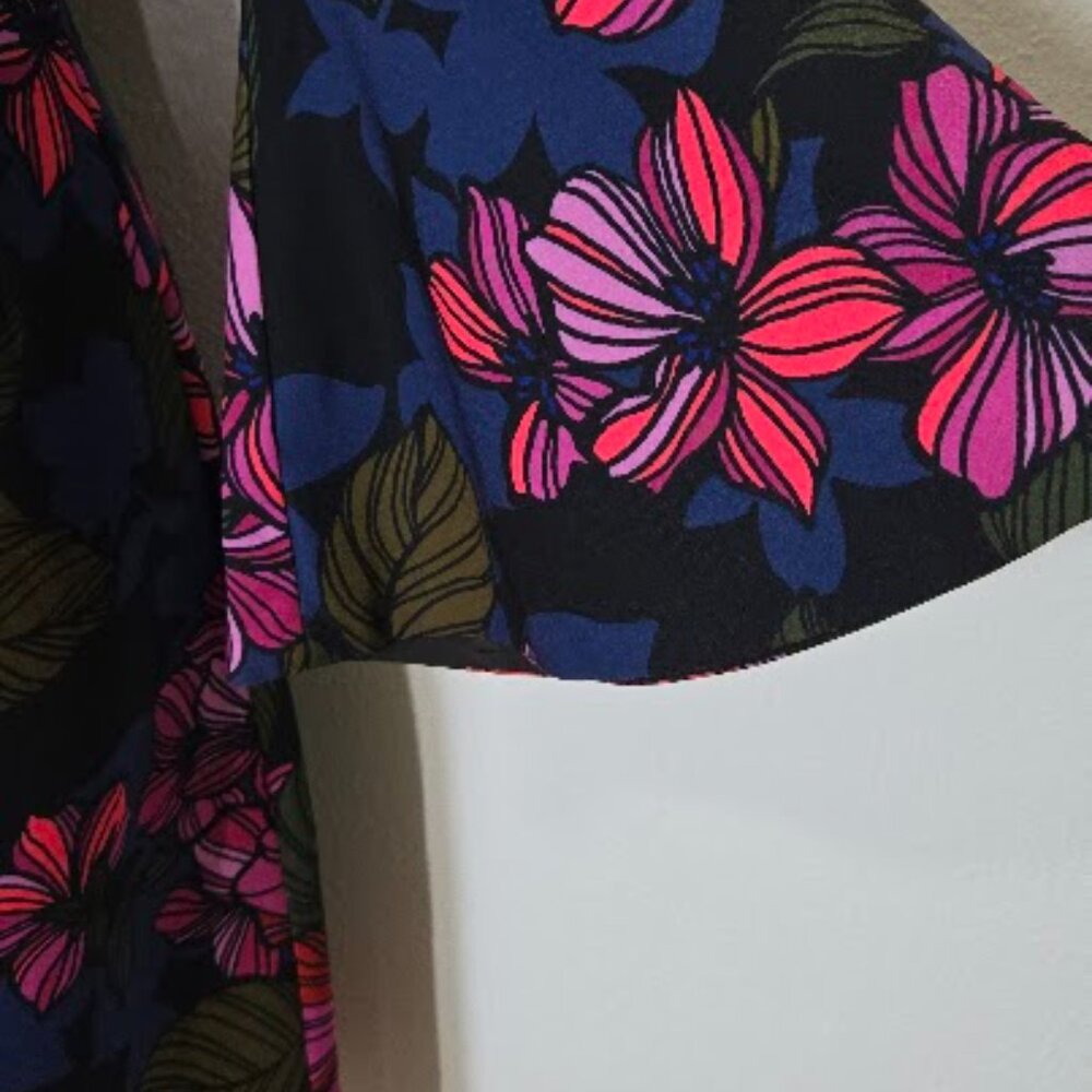 TRINA TURK Trina Turk Miley Bell Sleeve Ponte Dress floral Sz 4 - Picture 4 of 10
